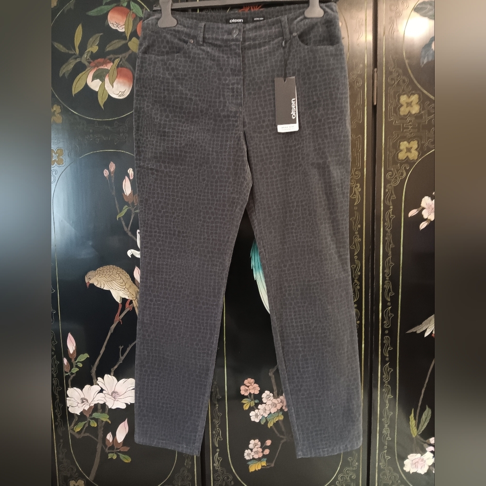 Gray Olsen Straight Leg Pants